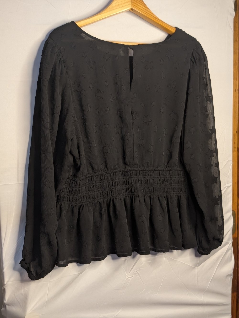 Torrid Black Star Chiffon Smocked Waist Peplum Blouse Size 3 3X - Picture 5 of 5